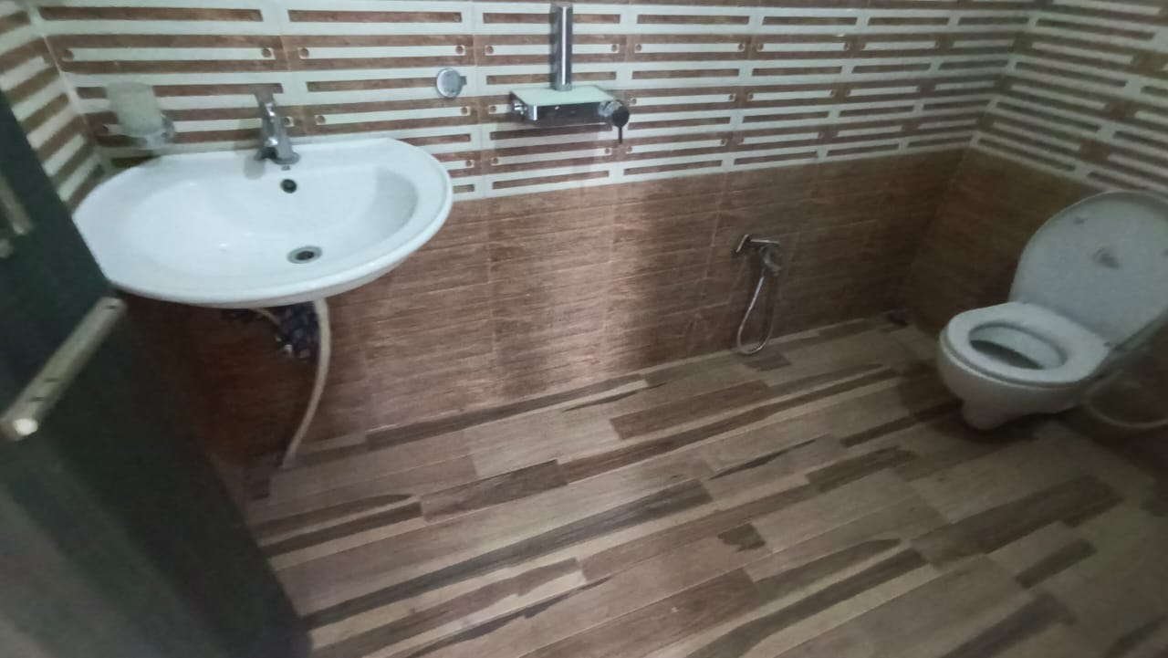 Semi Furnished 3bhk in Hatigaon, Guwahati, Assam, India for Rent